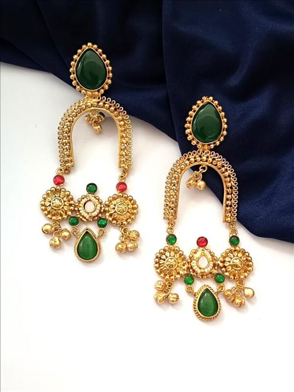 Shanaya Earrings