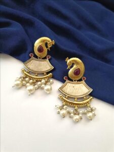 Mor Earrings